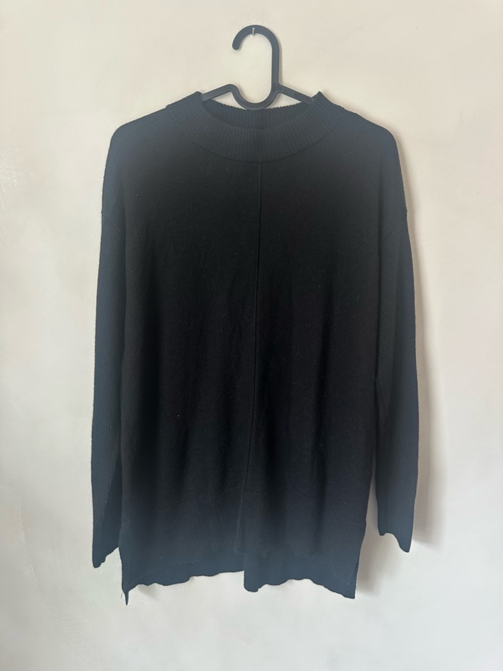 TALBOTS MARINO WOOL BLACK CREW NECK SWEATER SZ Small Petite